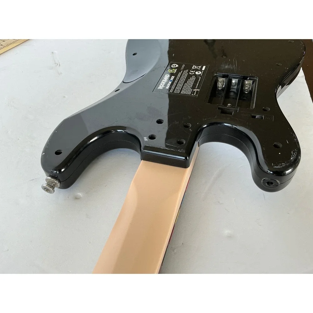 Rock Band Harmonix Fender Stratocaster Wireless Guitar Wii Black‎ White As-Is